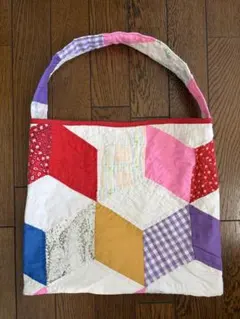 ハンドメイド　ヴィンテージ　パッチワーク　キルト　ショルダーバッグのサムネイル