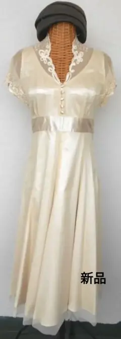 お値下げ！新品40sスタイルチュール&レース&リボンのクリームロングワンピース