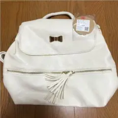 リボン、ホワイトリュック