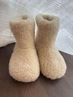 未使用ベージュ ファーショートブーツ