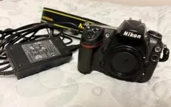 Nikon D300 デジタル一眼レフカメラ 本体 ACアダプタのサムネイル
