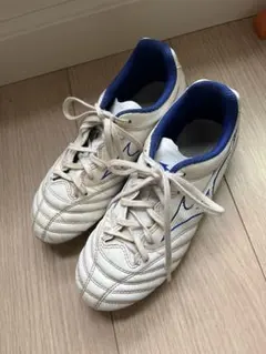 ミズノ サッカースパイクシューズ　22.5センチ