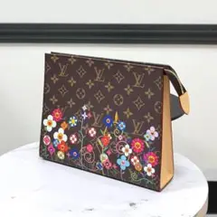ヴィトン 村上隆 非売品トレカ カラフルモノグラム ブラック1500×1500 高橋文哉がプレイフルにまとう「ルイ・ヴィトン × 村上隆