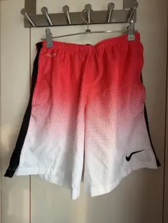 Nike グラデーション ハーフパンツ