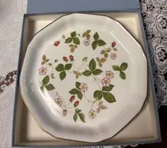 ウェッジウッド ワイルドストロベリー プレート25cm 箱付のサムネイル