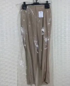 リヴドロワ テーパードパンツ 新品タグ付 アンタイトル イエナ トゥモローランド