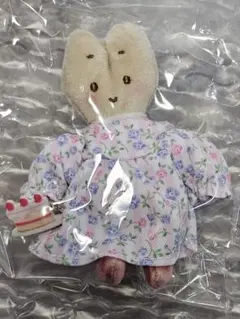 ♡マロンクリーム♡プチマロン　マスコット　ブローチ Amazon.co.jp: サン リオ??プチマロンシリーズ マスコット