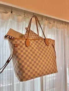 Item thumbnail for item d2f4ad69-35b9-497a-9c91-3628c66ec96b