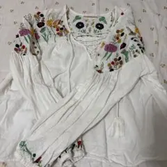 ZARA Trafaluc 刺繍 レースアップ 長袖 ブラウス