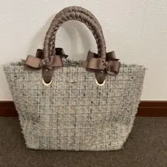 Item thumbnail for item aa87da19-cdfd-4ecb-bda1-9fe65925e06a