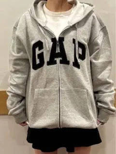GAPロゴフルジップパーカー グレー