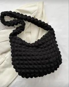 Item thumbnail for item 90ed6b12-c8fd-4a78-9b87-9c0972683f2b