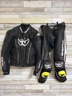 BERIK レーシングスーツ 革ツナギ セパレートのサムネイル