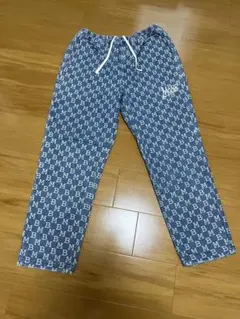 MOBB. デニムパンツ