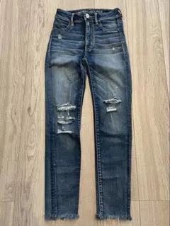 American Eagle Outfitters ダメージデニムのサムネイル