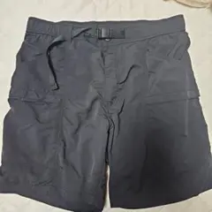 美品 UNIQLOユニクロ　ギアショーツ M ショートパンツ ハーフ 黒ブラック