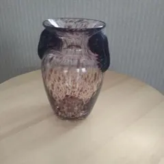 紫の持ち手付きガラス花瓶