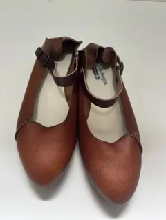 mâre mâre ストラップ付き フラットシューズ ブラウン日本製24cmのサムネイル