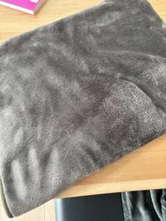 グレーのブランケット