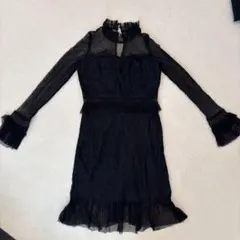 ブラックレース　タイトフィット　ドレス　フォーマル