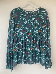 ZARA ザラ　花柄　グリーン　ブラウス