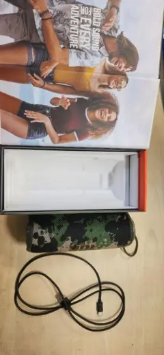JBL FLIP6 ワイヤレススピーカー 本体のサムネイル