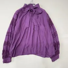 美品✨ヌキテパ　パープル アイレットレース刺繍 ボウタイ長袖ブラウス 2WAY