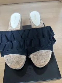 ESPERANZA ブラック フリル サンダル