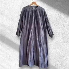 美品 tener.aulaリネンドルマンタック入り Vネックワンピース パープル 
