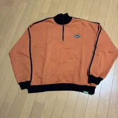 オレンジ ハーフジップ トレーナー