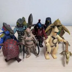 バンダイ ウルトラ怪獣シリーズ ソフビ 10体セット - メルカリ