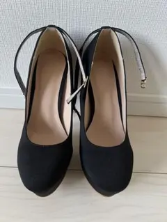 ブラック アンクルストラップ ハイヒール