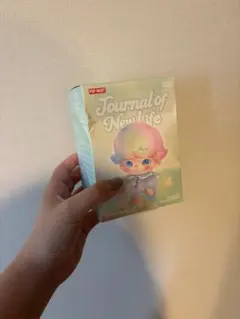 POP MART フィギュアのサムネイル