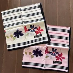 未使用　バーバリー　ハンカチ2枚セット　透かし　花柄　BURBERRY