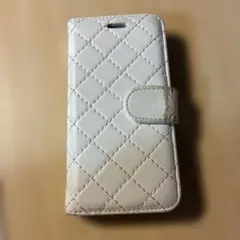 ホワイト キルティング 手帳型ケース