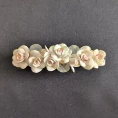 花モチーフ ヘアクリップ ピンク