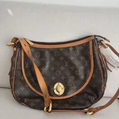 LOUIS VUITTON ルイヴィトンモノグラム トゥラムGMショルダーバッグのサムネイル