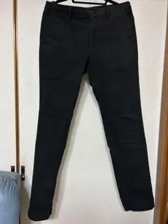 ユニクロ　黒　スリムフィットチノ ウエスト79cm