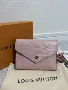 ⭐︎希少ななめエピ⭐︎ ルイヴィトン　エピ　長財布　黒/ピンク ⭐︎希少ななめエピ⭐︎ ルイヴィトン エピ 長財布 黒/ピンク LOUIS