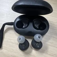 B&O Beoplay H5 動作OK 割れあり 充電器付 B&O Beoplay H5 動作OK 割れあり 充電器付 - メルカリ
