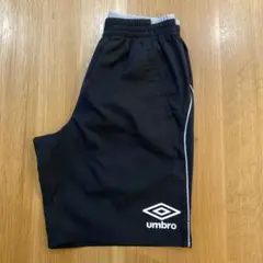 umbro ハーフパンツ