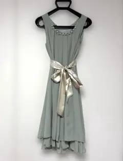 axes femme パール装飾付き セージグリーン パーティードレスのサムネイル