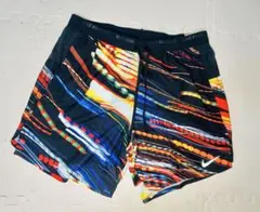 Nike カラフルランニングショーツ Lサイズ　新品