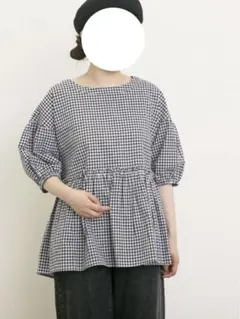 フリルギャザーブラウス