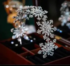 ブライダル　ヘッドドレス　キラキラ　シルバー　高級感　結婚式　前撮り