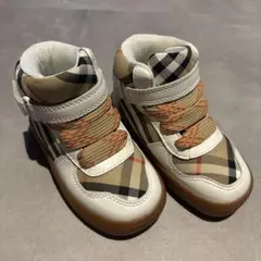 Burberry 新品未使用　スニーカーのサムネイル