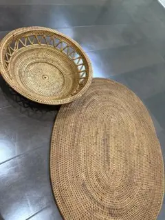 タイ伝統工芸 カントークテーブル ラタン 籐 脚付きお膳 42cm - メルカリ