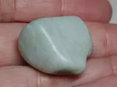 糸魚川292 翡翠 49g ヒスイ 原石 鑑賞石 自然石 誕生石 鉱物 鉱石