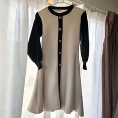 XOXO Aライン バイカラー フレアニットワンピース ベージュ×ブラックのサムネイル