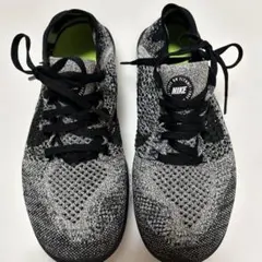NIKE ナイキ ランニングシューズ　23.5cm